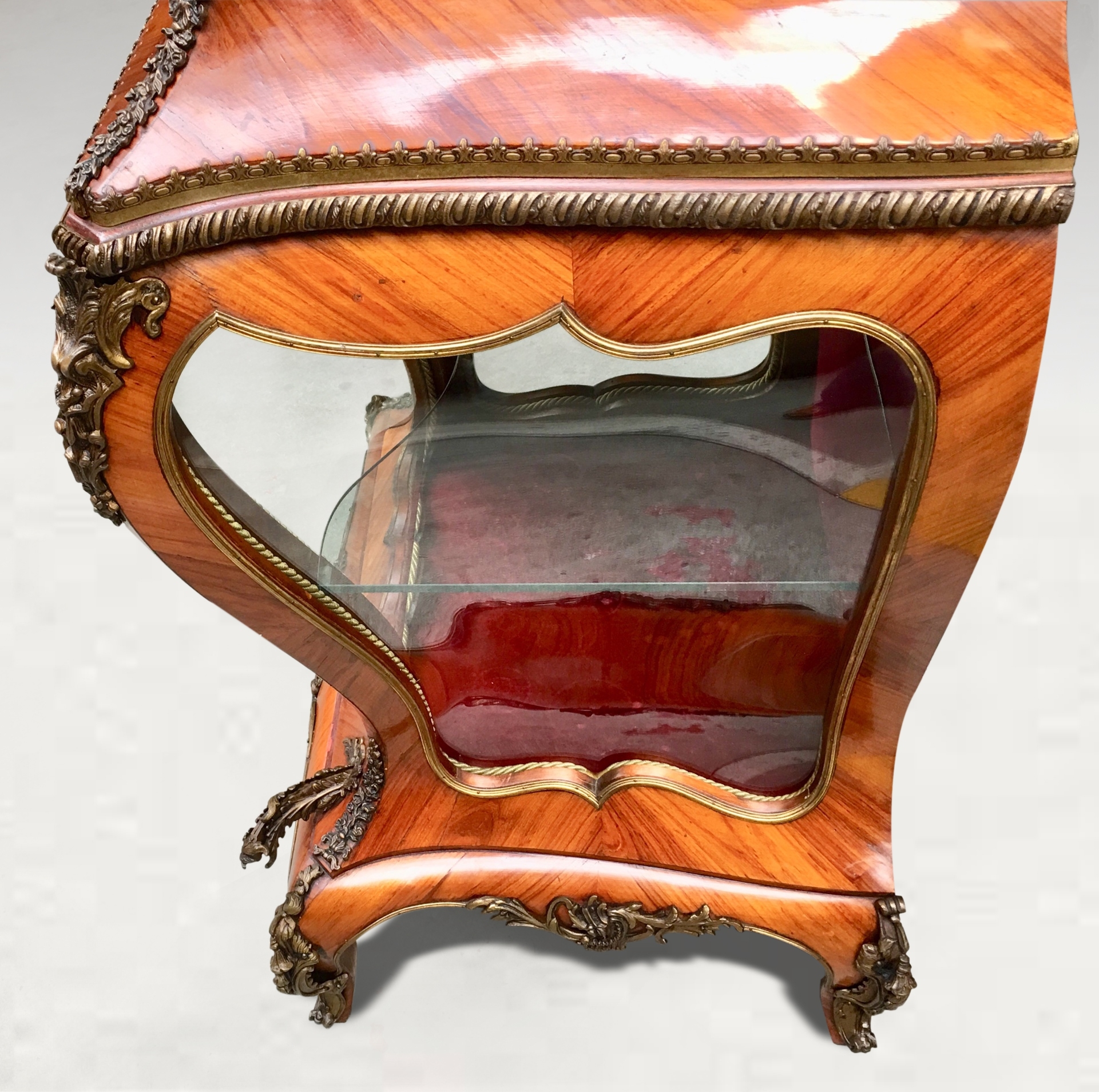 法國沃子爵堡訂制單門展示櫃:圖片 4