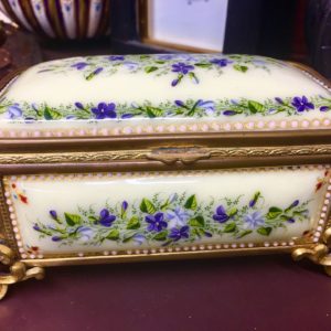 法國珠點琺瑯鎏金珠寶盒