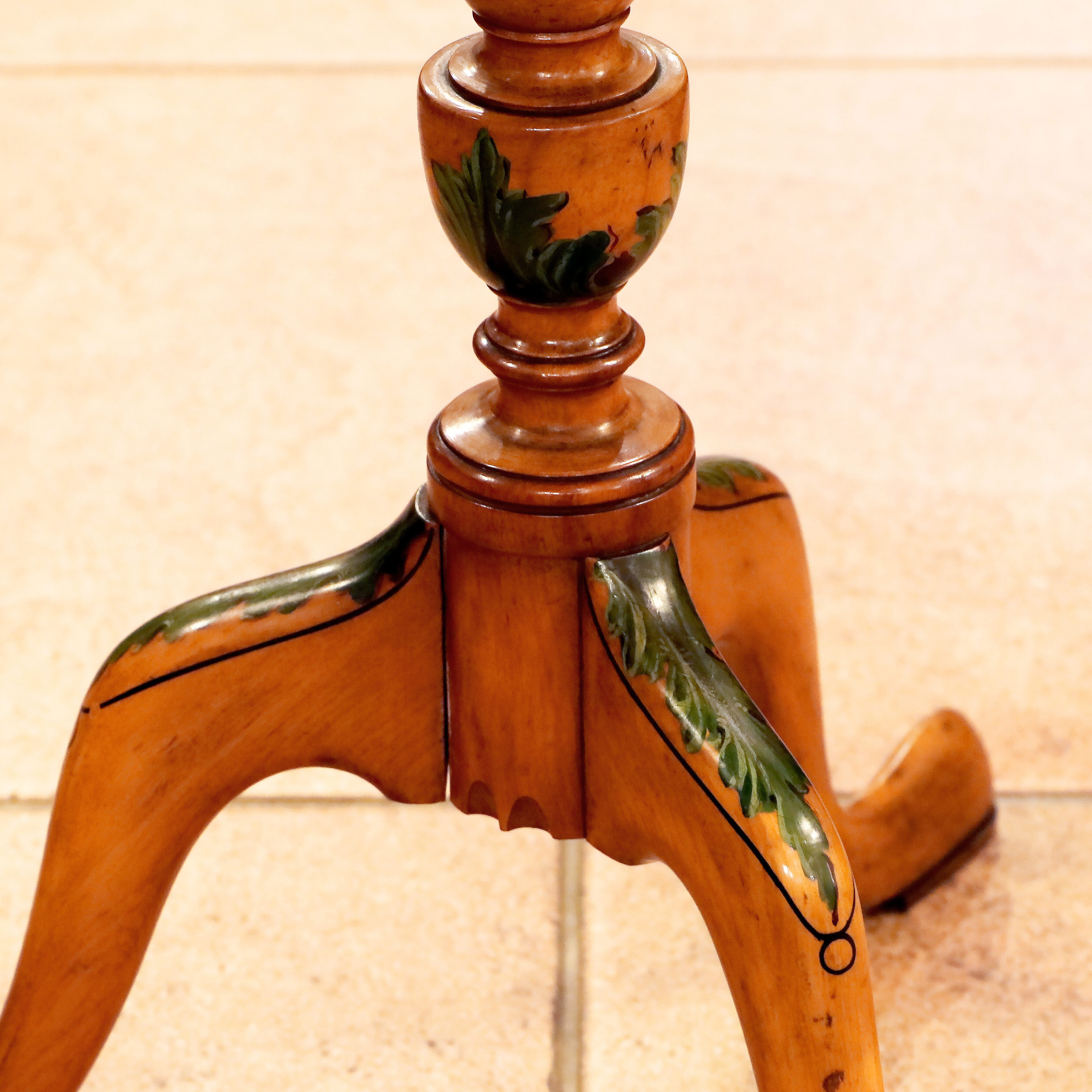 英國緞木天使手繪花瓣桌:圖片 3