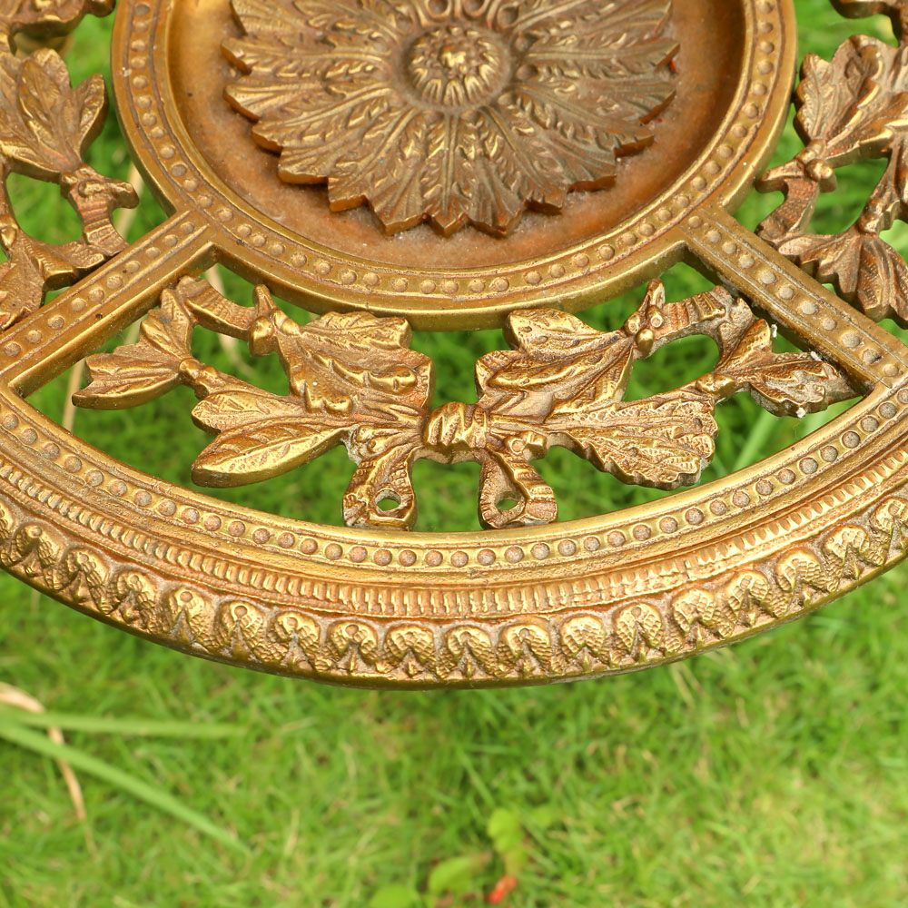 貴族訂製路易十五風格大理石葉型全銅鏤空邊桌(一對):圖片 9