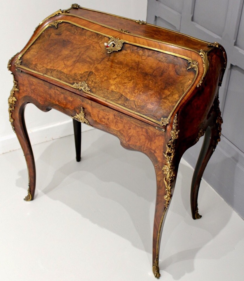 向大師致敬之作-路易十五風格鎏金樹瘤雙肩式寫字桌:圖片 2