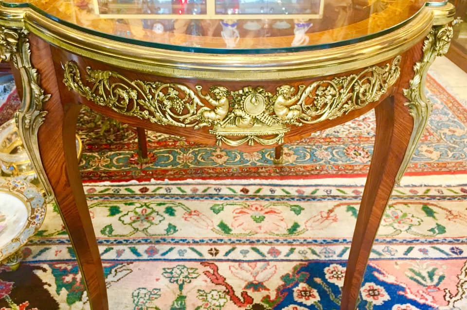 法國宮廷桌:圖片 2