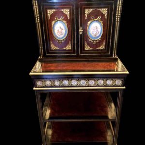 賽佛爾手繪瓷板珠寶櫃