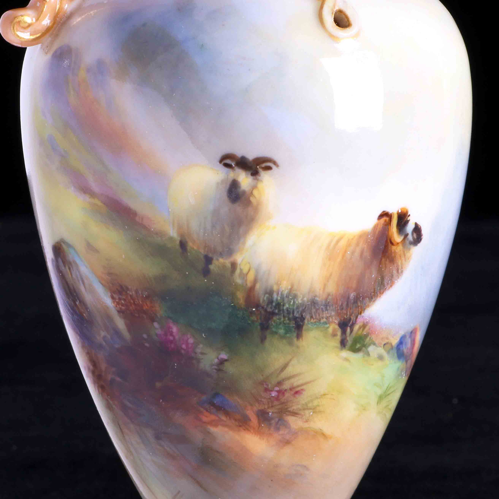 皇家伍斯特黑面羊手繪鏤空花器:圖片 2