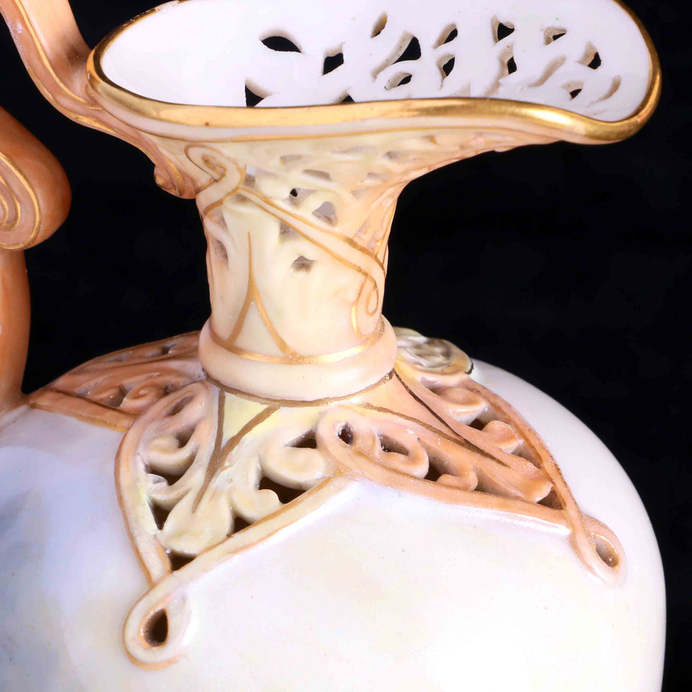 皇家伍斯特黑面羊手繪鏤空花器:圖片 7