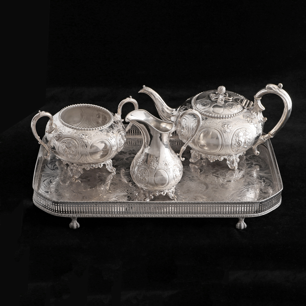 英國維多利亞洛可可風格浮雕銀器茶具三件組
