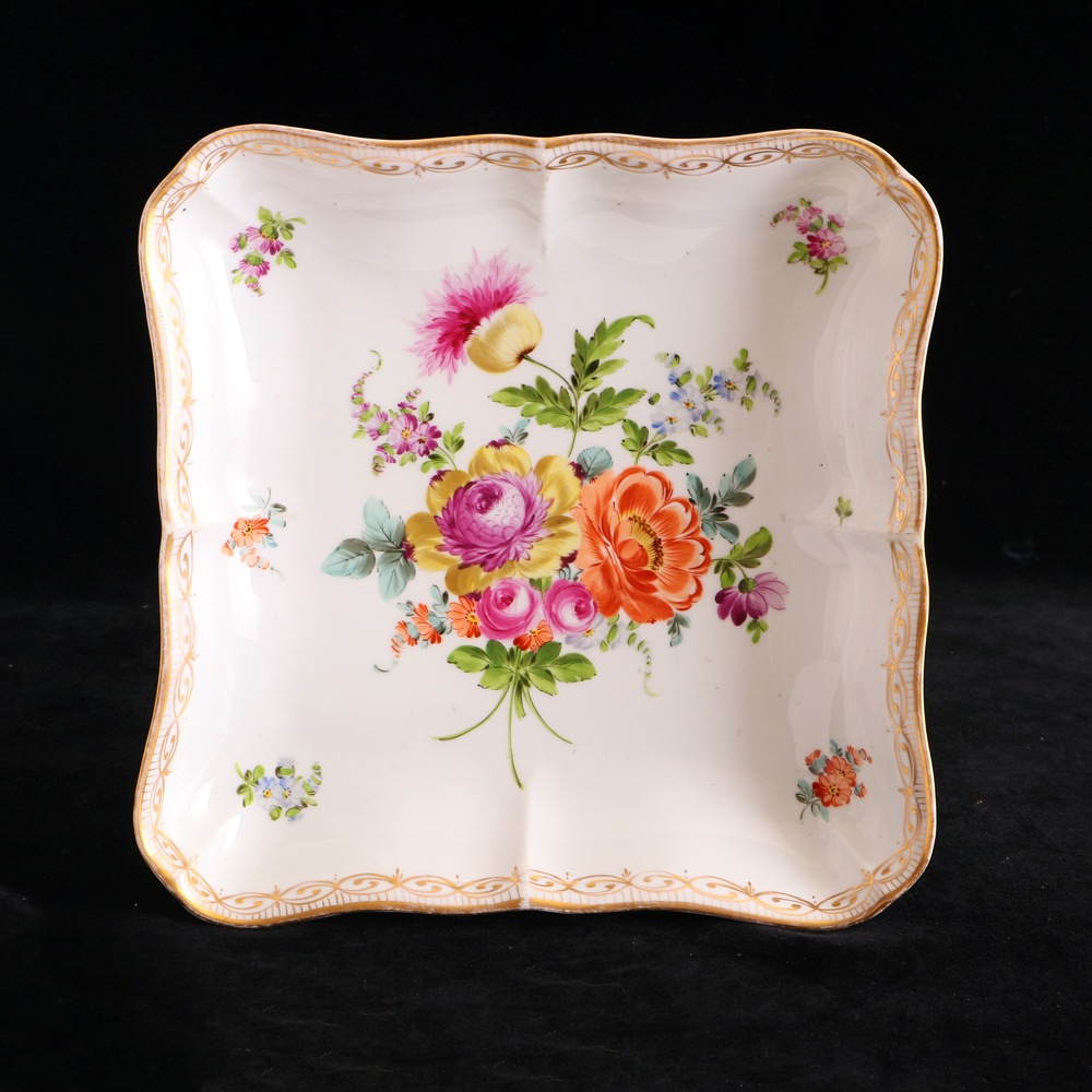 德國德勒斯登薩克森窯廠手繪百花四方盤