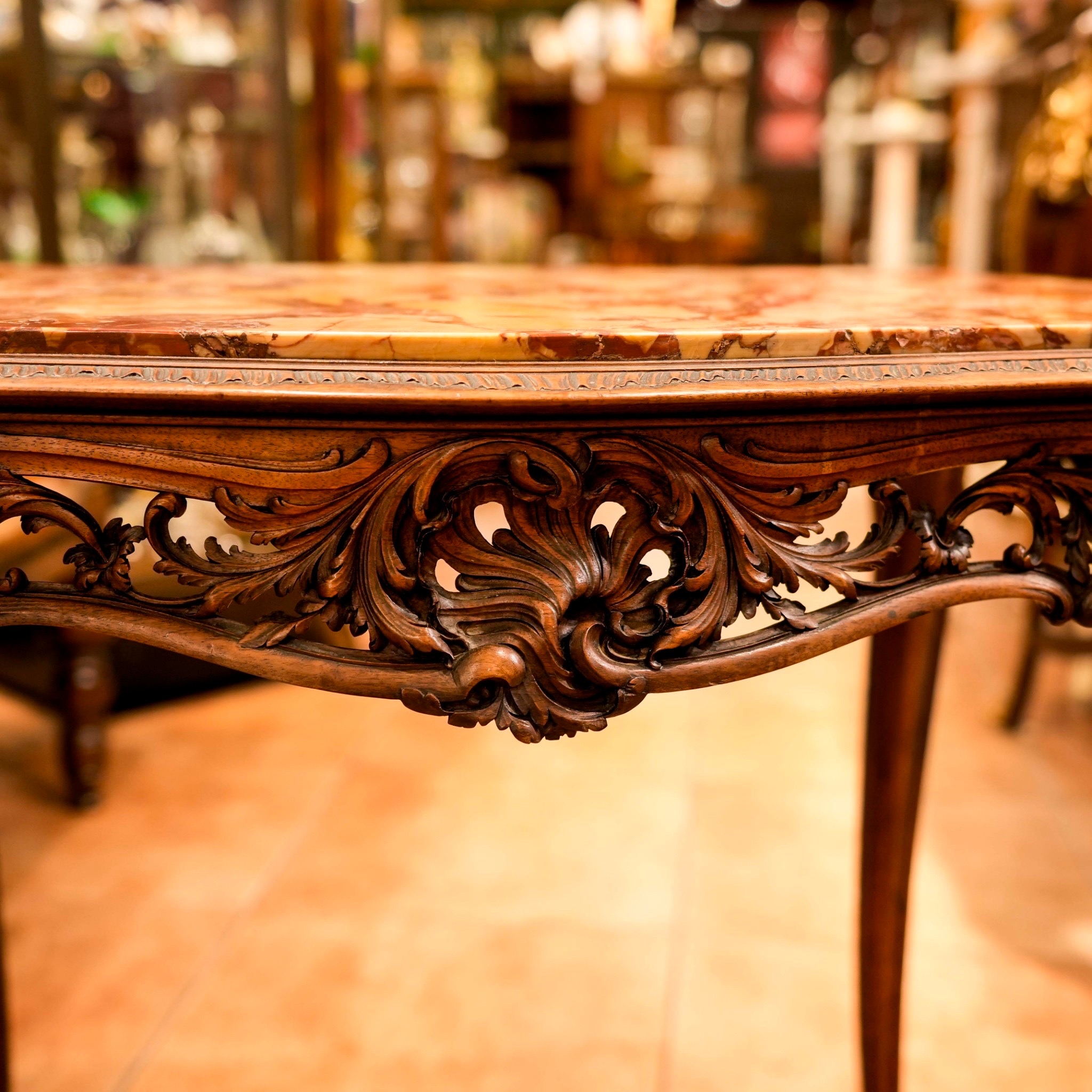 法國洛可可風格鏤空雕刻大理石邊桌:圖片 4