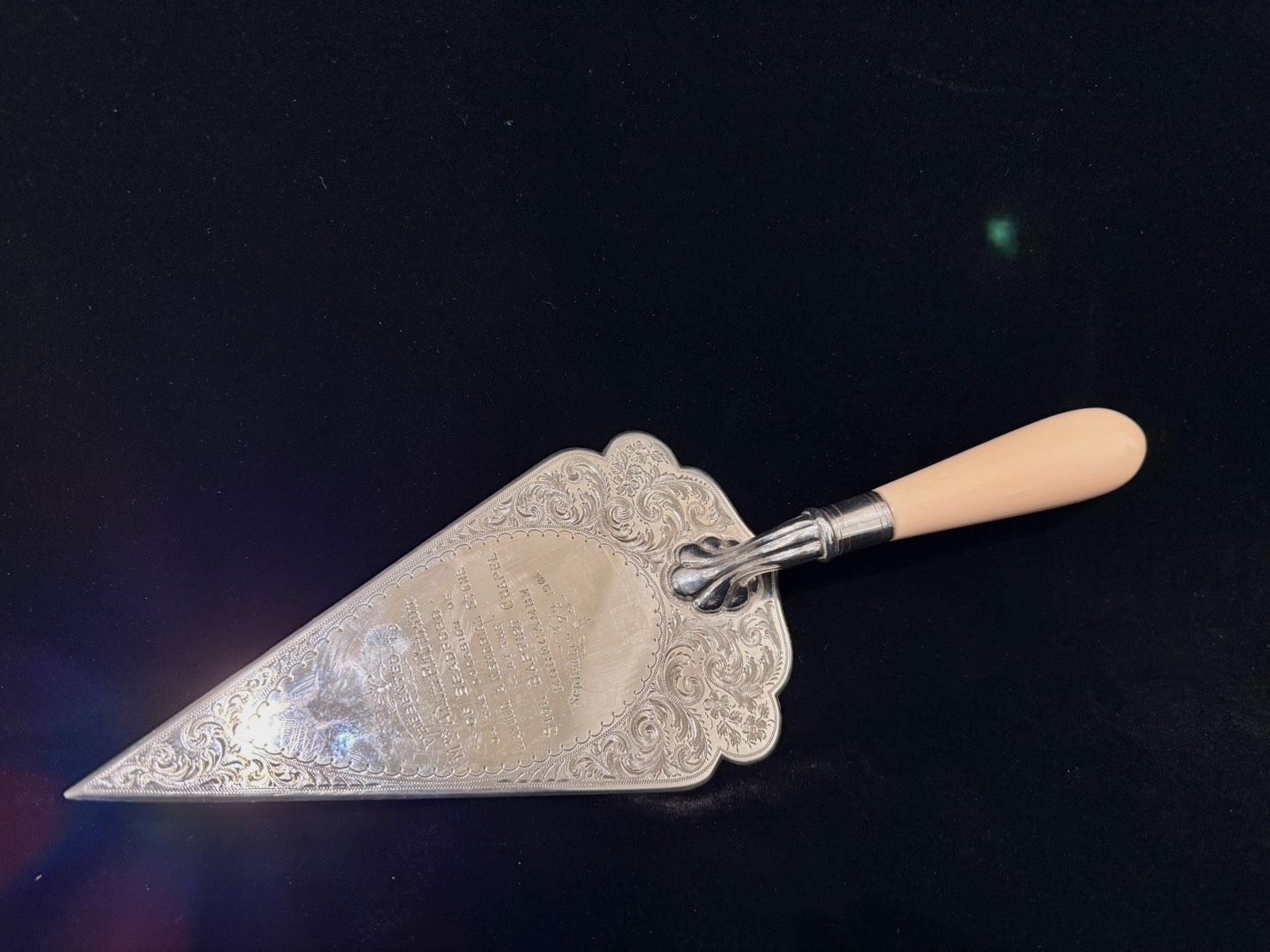 英國特殊訂製刻花銀製開工儀式紀念抹刀:圖片 4