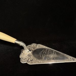 英國特殊訂製刻花銀製開工儀式紀念抹刀