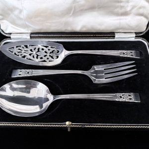 維多利亞復興風格鍍銀主餐三件一組上菜服務組(盒裝)
