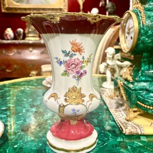 德國麥森B form 24K金手繪釉上彩硬瓷花瓶