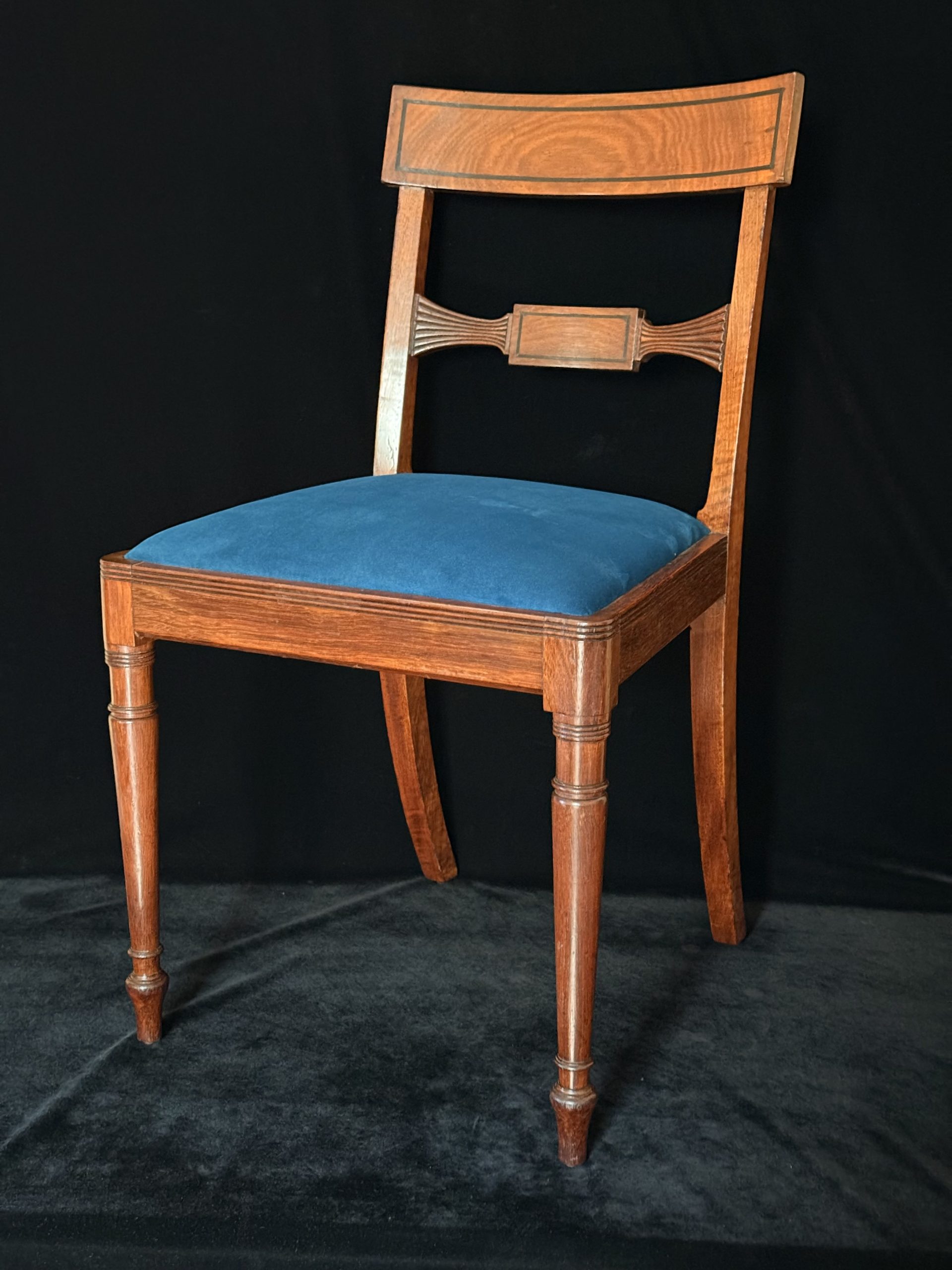 英國攝政風格桃花心木絨布餐椅:圖片 3