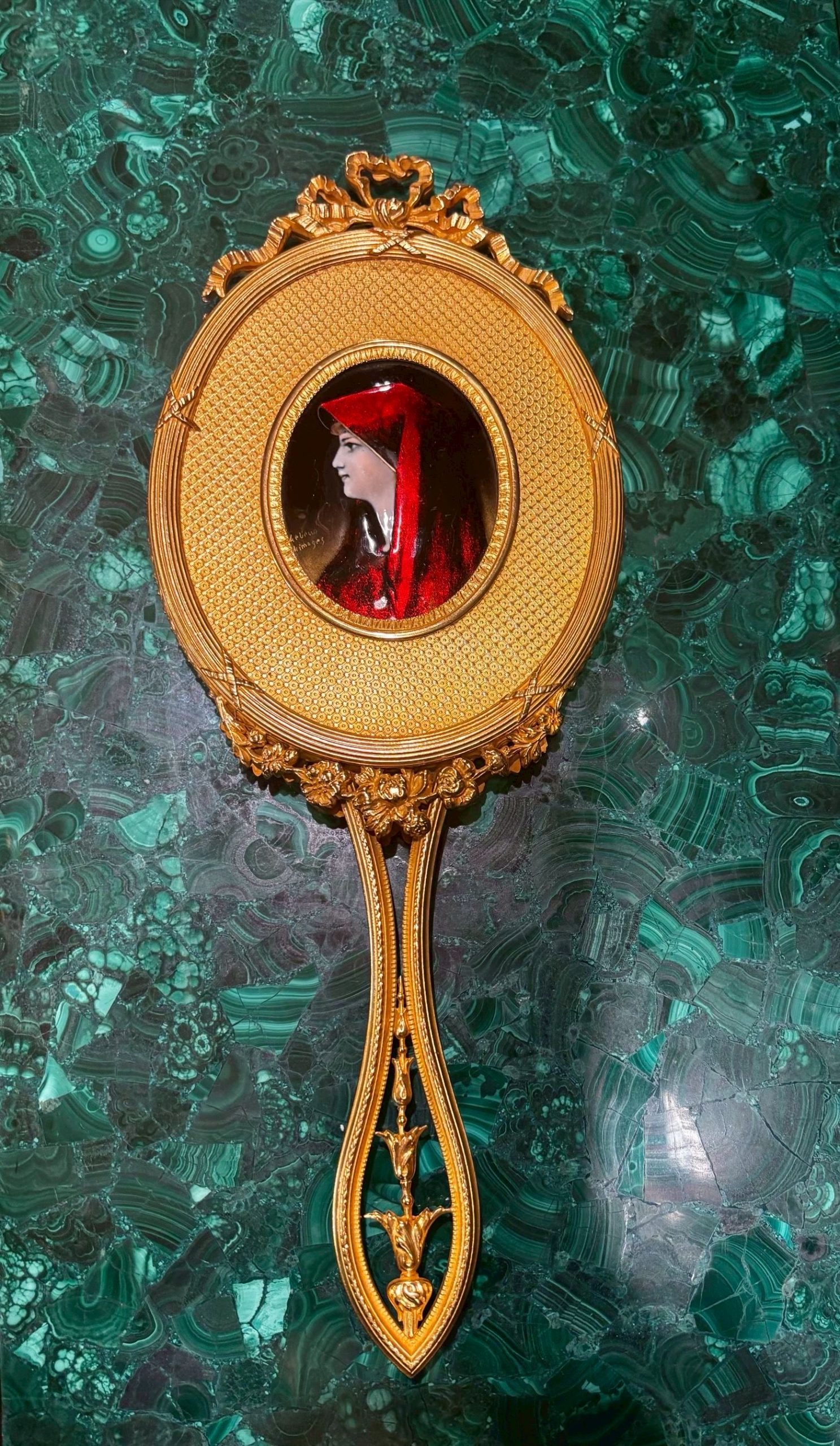 法國鎏金緞帶琺瑯手繪落款手拿鏡